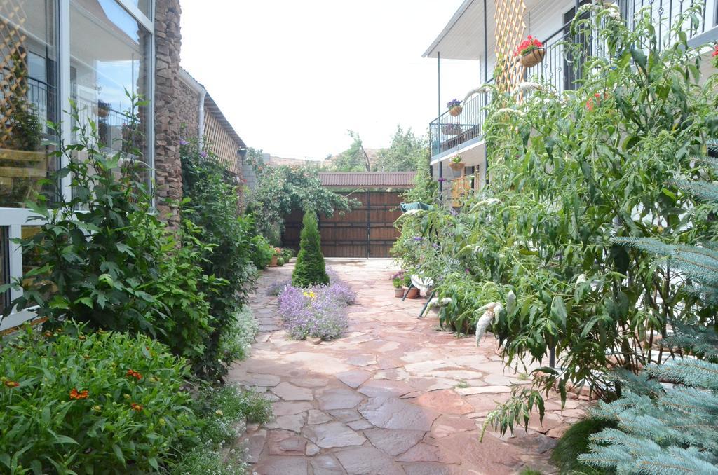 Guest House Fairy Tale Kaji-Say Ngoại thất bức ảnh